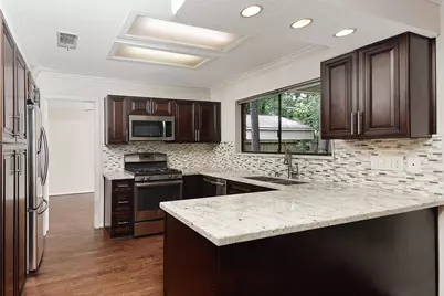 27 Berryfrost Lane, The Woodlands, TX 77380 - Photo 8
