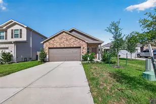 16737 Oak Bough Dr, Conroe, TX 77302 - Photo 2