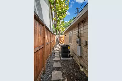 2201 Bartlett Street, Houston, TX 77098 - Photo 26