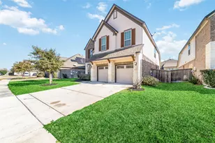 9410 Isabel Bay Ln, Cypress, TX 77433 - Photo 2