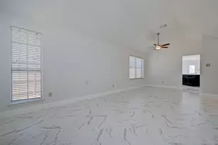 16015 Surrey Woods Dr, Friendswood, TX 77546 - Photo 18