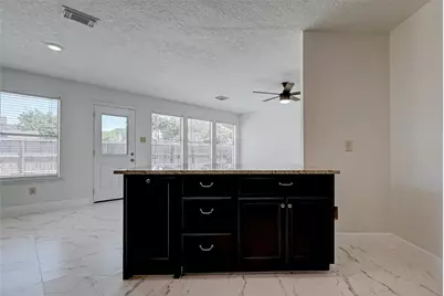 16015 Surrey Woods Drive, Friendswood, TX 77546 - Photo 26
