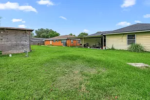 608 Alta Vista Dr, Pasadena, TX 77502 - Photo 22
