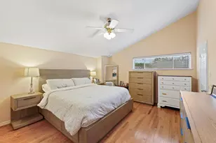 1953 Stoney Brook Dr, Houston, TX 77063 - Photo 12