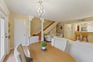 1953 Stoney Brook Dr, Houston, TX 77063 - Photo 10