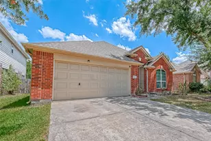 11834 Leaf Oak Dr, Houston, TX 77065 - Photo 2