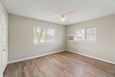711 Avenue A #2, La Marque, TX 77568 - Photo 8