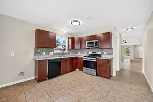 13706 Audra Ln, Houston, TX 77083 - Photo 12