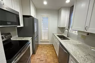 2100 Commonwealth St, Houston, TX 77006 - Photo 30