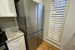 2100 Commonwealth St, Houston, TX 77006 - Photo 10