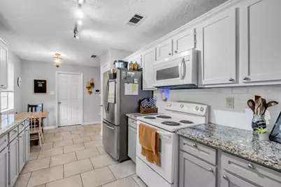 16934 Townes Road, Friendswood, TX 77546 - Photo 10