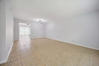 2053 Winrock Boulevard #58, Houston, TX 77057 - Photo 4