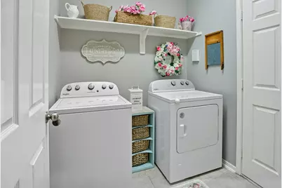 8407 Oak Villa Court, Spring, TX 77389 - Photo 10