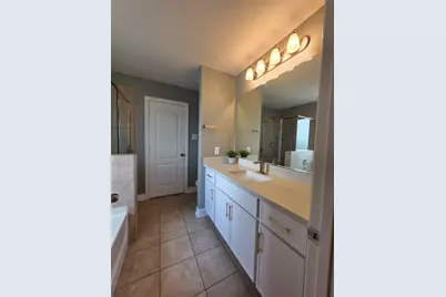 9734 Vanessa Glen Court, Houston, TX 77044 - Photo 10