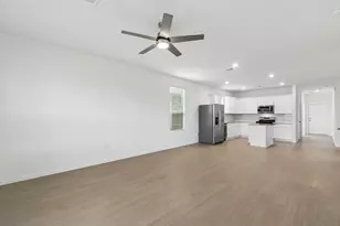 16310 Vivid Creek Ct, Conroe, TX 77302 - Photo 12