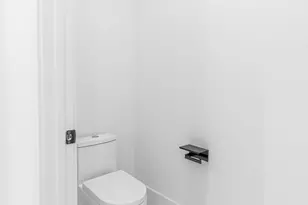 5705 Dolores St, Houston, TX 77057 - Photo 32