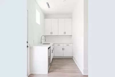 5705 Dolores Street #B, Houston, TX 77057 - Photo 16