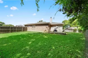 10807 Twin Circles Dr, Montgomery, TX 77356 - Photo 20