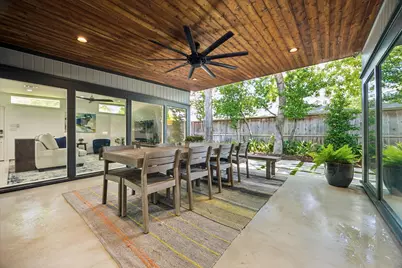 9769 Oak Point Drive, Houston, TX 77055 - Photo 4