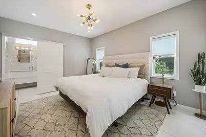 9769 Oak Point Drive, Houston, TX 77055 - Photo 14