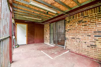 9037 Crestview Drive, Houston, TX 77078 - Photo 16
