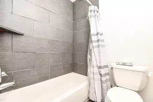 9037 Crestview Dr, Houston, TX 77078 - Photo 8