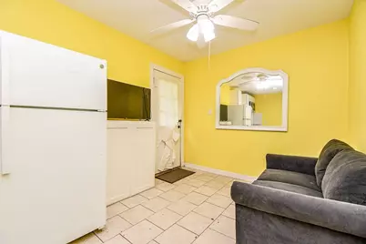 9037 Crestview Drive, Houston, TX 77078 - Photo 18