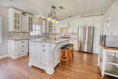 2734 Blue Hole Road, Bleiblerville, TX 78931 - Photo 12