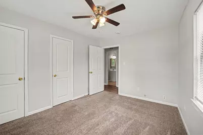 8433 Woodlyn Road, Houston, TX 77028 - Photo 12