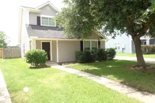 231 Silver Mist, Dickinson, TX 77539 - Photo 2