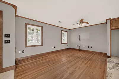 2210 Lazybrook Drive, Houston, TX 77008 - Photo 4