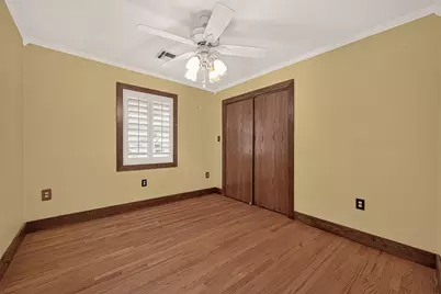 2210 Lazybrook Drive, Houston, TX 77008 - Photo 12