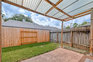 2102 Creekshire Dr, Sugar Land, TX 77478 - Photo 34