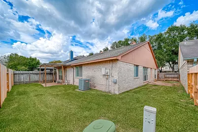 2102 Creekshire Drive, Sugar Land, TX 77478 - Photo 36