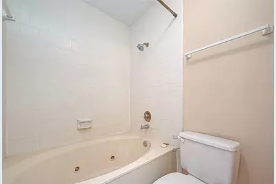 2102 Creekshire Drive, Sugar Land, TX 77478 - Photo 20