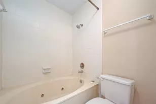 2102 Creekshire Dr, Sugar Land, TX 77478 - Photo 20