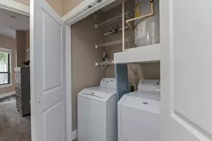 1901 Post Oak Blvd, Houston, TX 77056 - Photo 14