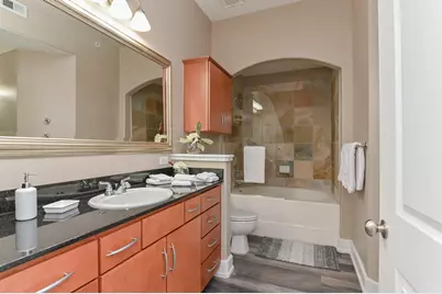 1901 Post Oak Boulevard #4114, Houston, TX 77056 - Photo 12