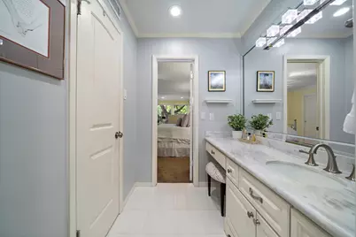 8944 Chatsworth Drive, Houston, TX 77024 - Photo 30