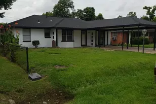 7406 St Louis St, Houston, TX 77028 - Photo 2