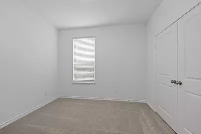 1002 S Oakhurst Drive, Dayton, TX 77535 - Photo 14