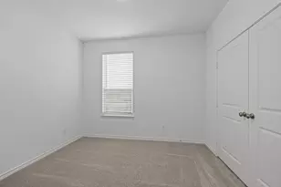 1002 S Oakhurst Dr, Dayton, TX 77535 - Photo 14