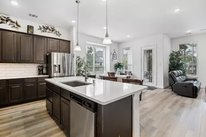 10139 Bayou Oaks Drive, Conroe, TX 77385 - Photo 6