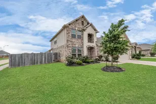 3734 E Briarlilly Park Cir, Katy, TX 77493 - Photo 2