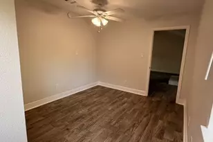 14215 Royal Hill Dr, Houston, TX 77083 - Photo 8