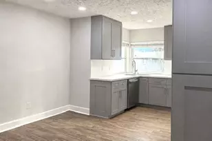 14215 Royal Hill Dr, Houston, TX 77083 - Photo 6
