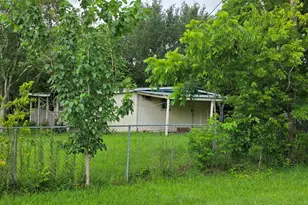 8806 Milby St, Needville, TX 77461 - Photo 2