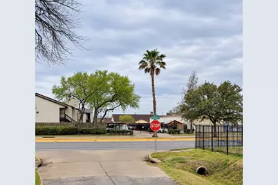 3206 Jarvis Street, Houston, TX 77063 - Photo 6