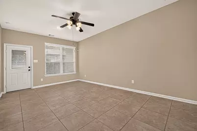 186 Biltmore Loop, Montgomery, TX 77316 - Photo 8