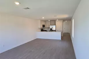 5012 Freedom Ln, Bay City, TX 77414 - Photo 4